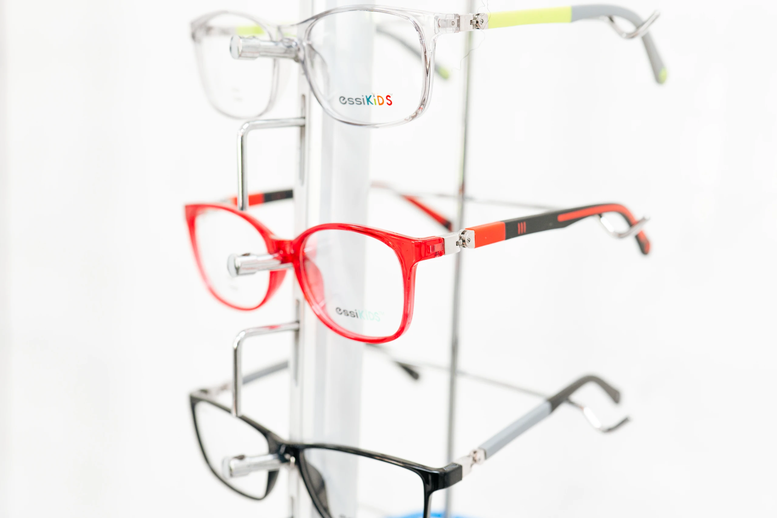 Semi-rimless
